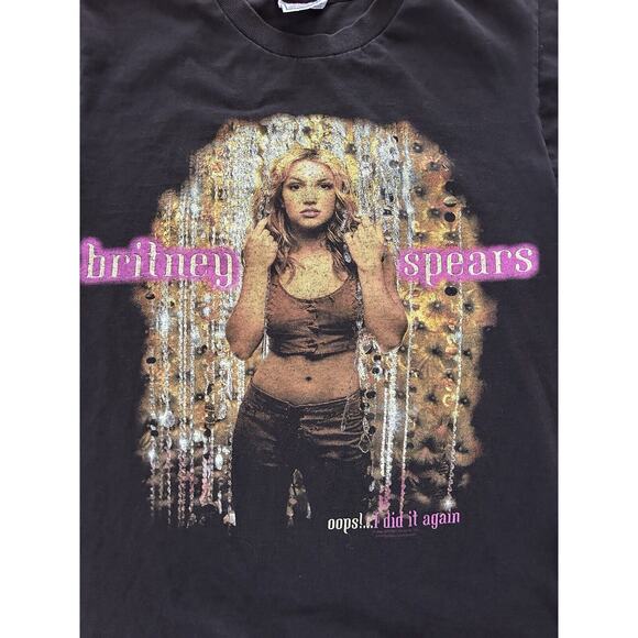 Vintage Britney Spears Concert Tee Authentic 2000s Oops!…I Did It Again Size S - Picture 1 of 12